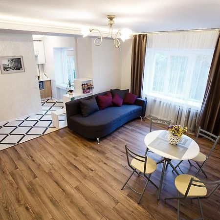 Chornovola Avenue Apartment Lviv Exterior photo